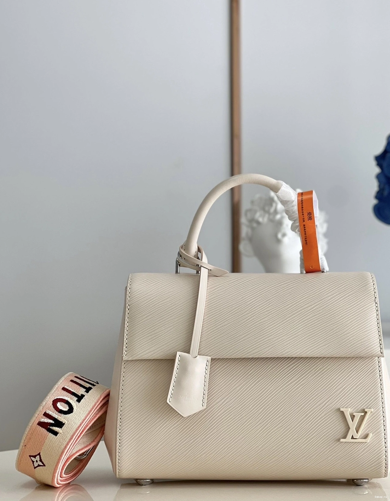 LOUIS CLUNY BB VUITTON 0824